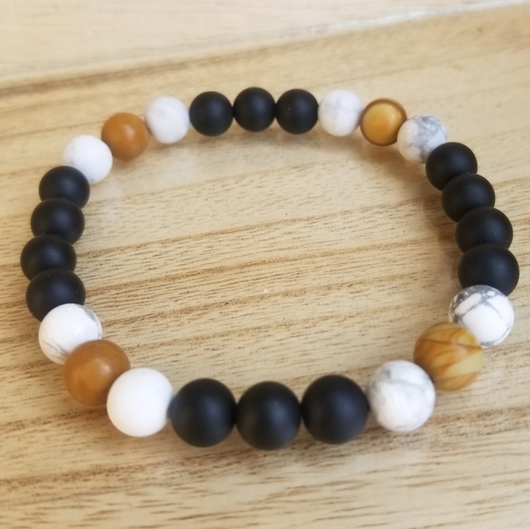 Tiger Skin Jasper & Howlite Onyx Stretch Bracelet - Picture 8 of 9